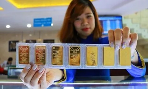 Phía sau đà tháo chạy của vàng: Kịch bản nào cho thị trường giai đoạn tới?