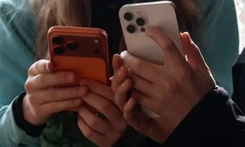 Công cụ hack iPhone mới bị lộ có thể âm thầm chiếm quyền hàng trăm triệu thiết bị chỉ qua một cú nhấp