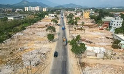 Mục sở thị công trường cao tốc 5.200 tỷ đồng nối đại lộ dài nhất Việt Nam