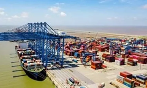 Xin 'giấy thông hành' cho tàu Việt Nam qua eo biển Hormuz