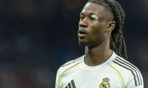 Tin tức về chuyển nhượng 7/4: MU lấy Camavinga, PSG mua De Jong