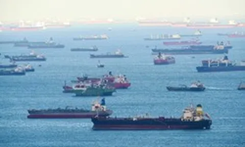 Giá dầu neo cao, tàu chở 1,2 triệu thùng của Iran bị một nước Đông Nam Á tịch thu hoá 'món hời' lớn