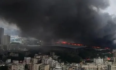 Cháy lớn tại nhà máy xe điện BYD ở Trung Quốc: Đằng sau con số không có thương vong là điểm yếu chí mạng về an toàn!