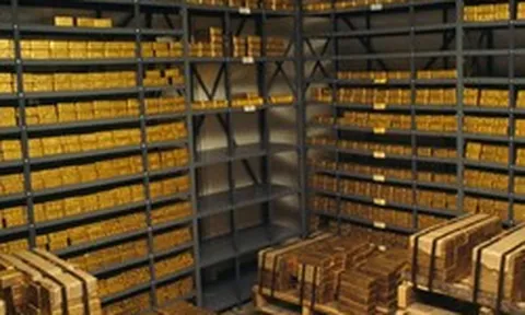 Tài sản an toàn nhất bị xả hàng: Vì sao một loạt ngân hàng trung ương bán vàng giữa khủng hoảng?