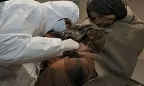 Cô bé 13 tuổi bị đóng băng hơn 500 năm, khi được phát hiện vẫn như đang ngủ: Bác sĩ nói cô bé rất nguy hiểm