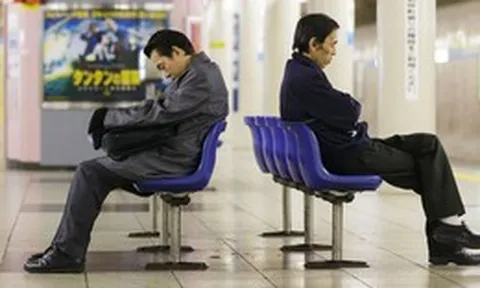 Karōshi không chỉ là thảm kịch của riêng nước Nhật Bản mà đã trở thành cơn ác mộng toàn cầu