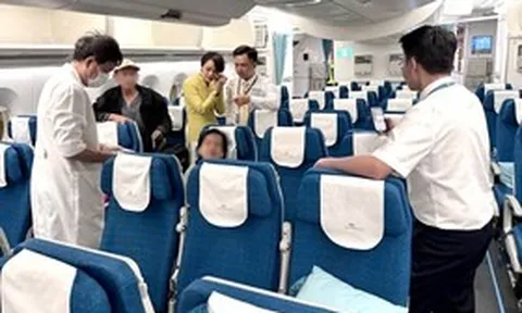 Tổ bay Vietnam Airlines kịp thời cứu sống hành khách bất tỉnh giữa không trung