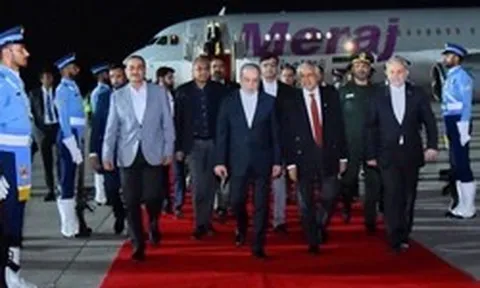 Ngoại trưởng Iran rời Pakistan mà không đàm phán trực tiếp với Mỹ