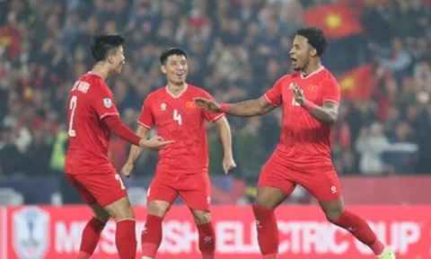 Tuyển Việt Nam: Trăm cái khó, liệu có ló cái khôn?