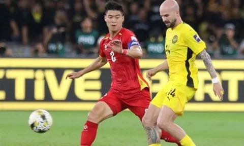 Tuyển Việt Nam: HLV Kim Sang Sik và nỗi lo... quá tải