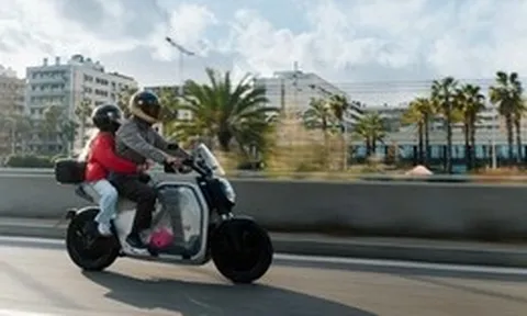 Xe điện ANY LuV1 gây chú ý với thiết kế từ “cha đẻ Ferrari”, chở đồ như ô tô nhưng chạy như xe tay ga đô thị