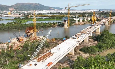 Quảng Ninh: Tăng tốc đầu tư công, tạo đà tăng trưởng