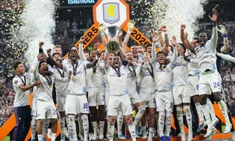 Thắng tưng bừng, Aston Villa vô địch Europa League