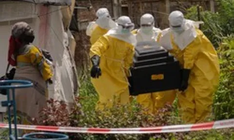 Khoảng 139 ca tử vong trong đợt bùng phát Ebola ở Congo và Uganda