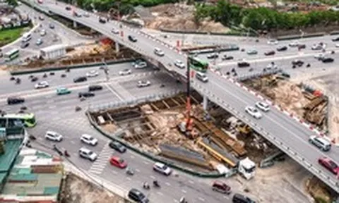 Công trường hầm chui gần 750 tỷ đồng dưới nút giao đông đúc phía Đông Hà Nội