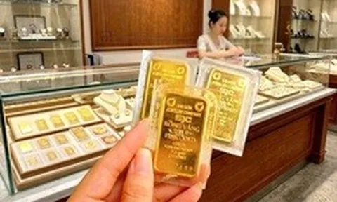 Chuyên gia dự báo giá vàng tuần tới có thể giảm 100 - 200 USD/ounce