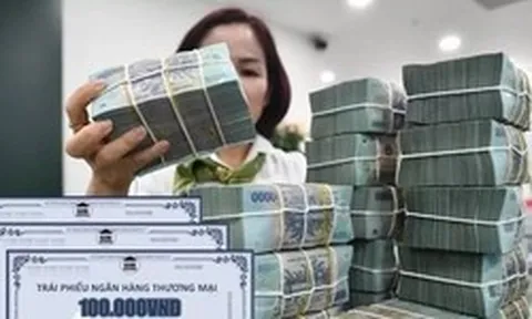 Thấy gì về làn sóng trái phiếu ngân hàng?