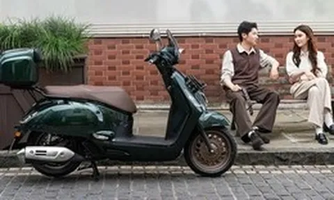 Rẻ hơn Honda SH Mode, "tân binh" mới của nhà Honda gây sốt với ABS, TCS và loạt trang bị xịn sò
