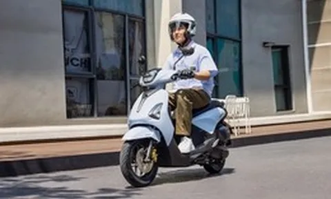 "Xe tay ga quốc dân" Honda Vision sắp gặp đối thủ lớn: Động cơ eSP, có phanh ABS, cùng nhà Honda mà giá rẻ không tưởng!
