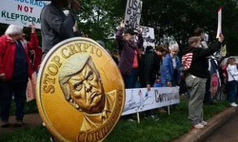 1 triệu nhà đầu tư mua memecoin của Tổng thống Donald Trump lỗ gần 4 tỷ USD, có người 'bốc hơi' nửa tài khoản