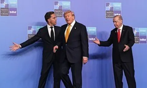 Hội nghị NATO đem tin vui 70 tỷ euro cho Ukraine, châu Âu vẫn '9 người 10 ý' - Ông Trump chấm '12 điểm'