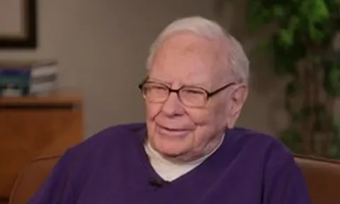 Huyền thoại Buffett bất ngờ "đăng đàn", hé lộ về thương vụ khủng mới nhất của Berkshire Hathaway