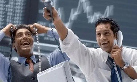Phiên 21/7: Khối ngoại đảo chiều mua ròng, "tung" hơn trăm tỷ gom một cổ phiếu ngân hàng