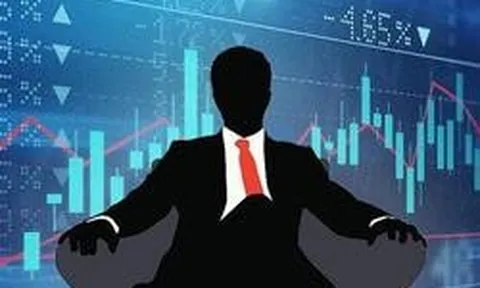 Cựu Phó Chủ tịch UBCKNN bất ngờ ứng cử HĐQT một “ông lớn” ngành nhựa