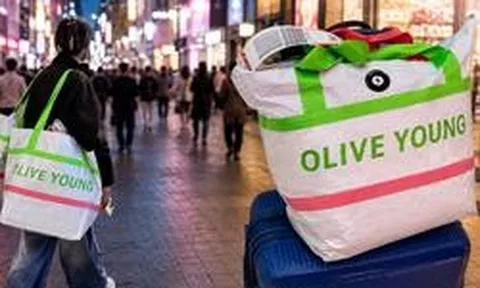 Chiếc túi 60.000 VNĐ bán được 1,78 triệu chiếc ở Hàn Quốc: Món quà lưu niệm rẻ nhất Myeongdong đang nói ra điều mà ngành miễn thuế không muốn nghe