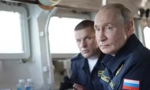 Tổng thống Nga Putin lần đầu đến quần đảo Kuril, Nhật Bản lên tiếng