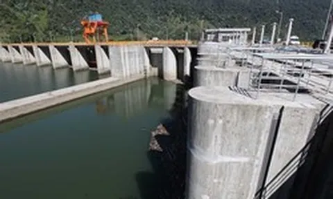 Phát hiện hàng nghìn vết nứt tại đập thuỷ điện 2,7 tỷ USD, một nước đòi nhà thầu Trung Quốc bồi thường gần 600 triệu USD, bắt chịu trách nhiệm bảo trì
