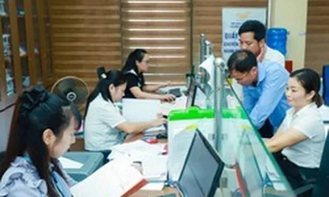 Bộ Nội vụ sẽ tham mưu điều chỉnh lương khu vực công nhằm động viên cán bộ