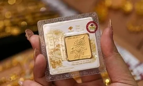 Giá vàng bất ngờ bật tăng