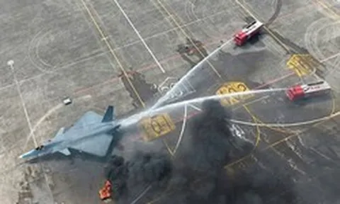 Bí ẩn những vật thể giống tiêm kích J-20 ở Trung Quốc được vén màn