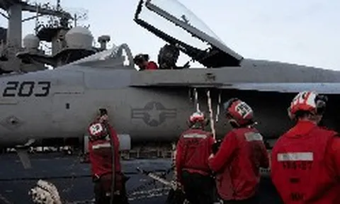 “Đốt” 33 tỷ USD trong 4 tháng: Mỹ nhận lại “tổn thất đau lòng” với hơn 50 máy bay, UAV bị bắn hạ, hàng trăm công trình trúng đòn tập kích