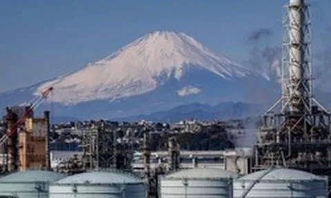 Cả thế giới lo thiếu dầu, nền kinh tế 4.000 tỷ USD tuyên bố 'đủ dùng đến hết tháng 11'