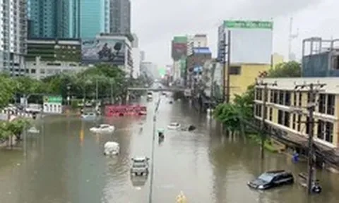 Bangkok tuyên bố tình trạng thảm hoạ: Cảnh tượng không tưởng ở thủ đô Thái Lan những ngày qua