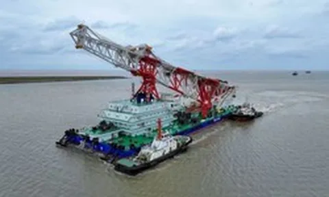 Phát hiện tàu Trung Quốc dài hơn 130 mét, rộng gần 41 mét di chuyển 45 ngày trên biển, chuẩn bị thực hiện nhiệm vụ hơn 3 tỷ USD, lớn nhất khu vực