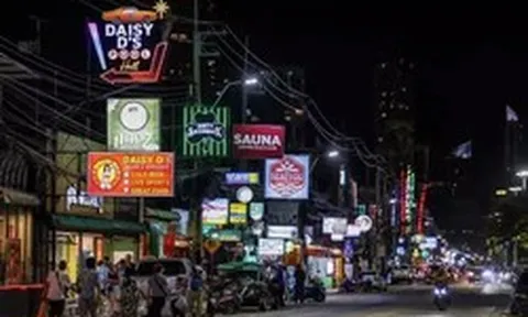 Thái Lan ‘dậy sóng’ khi người nước ngoài ồ ạt chiếm lĩnh các ‘thiên đường’