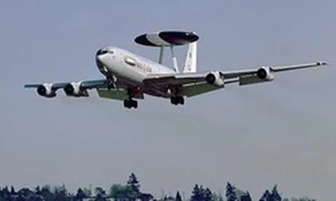 Buồn của nước Mỹ: Gần 100 máy bay trúng đòn Iran chỉ trong vài ngày, đến cả F-35 và "mắt thần" E-3 Sentry cũng không thoát nạn, thiệt hại có thể tới 3,3 tỷ USD