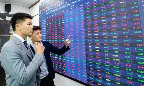 VN-Index ghi nhận rung lắc tiếp diễn, nhà đầu tư kiên nhẫn chờ tín hiệu xác nhận