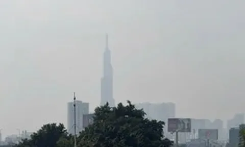Hiện tượng trời mù sáng nay tại TP.HCM không bất thường, có thể do khói bụi