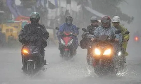 Thời tiết hôm nay 17-10: Nam Bộ mưa to trở lại, Bắc Bộ sáng sớm sương mù
