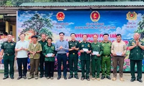 Hội Cựu chiến binh cơ quan Trung ương Hội Luật gia Việt Nam hướng về đồng bào biên giới
