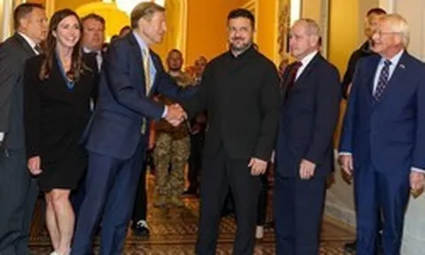 Tổng thống Zelensky vận động các thượng nghị sĩ Mỹ gây áp lực lên ông Trump