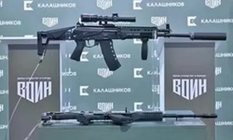 Kalashnikov bán một lô súng trường tấn công AK-12 nâng cấp cho khách hàng bí ẩn
