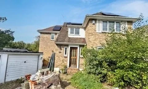 Giá chỉ hơn 30.000 đồng, ngôi nhà ven biển 130m² có gì đặc biệt?