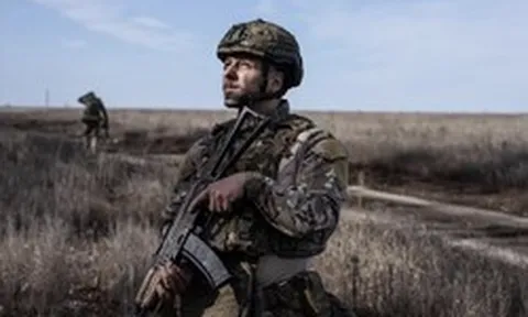 Thế lực khiến ông Zelensky bất tuân lệnh của Tổng thống Trump