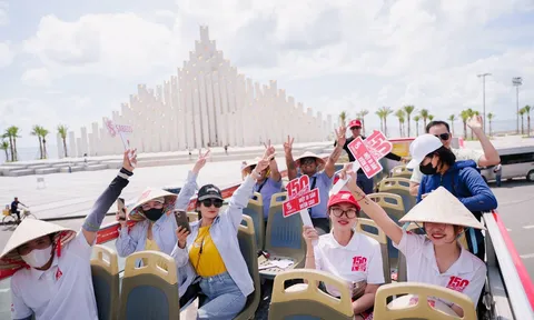 Người dân Vũng Tàu trải nghiệm tái chế rác, tham gia City tour tại “Hành Trình Di Sản” do SABECO tổ chức