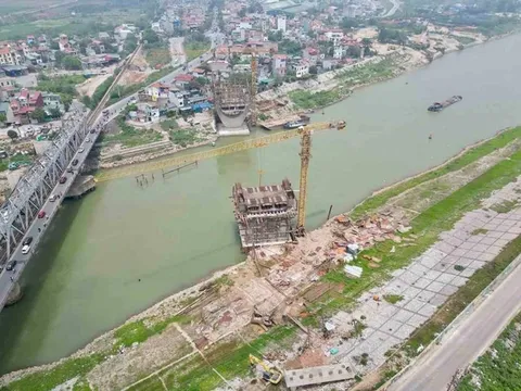 Dự án 1.800 tỷ đồng gặp khó, cây cầu quay hơn 100 năm tuổi ở Hà Nội chưa thể 'về hưu'